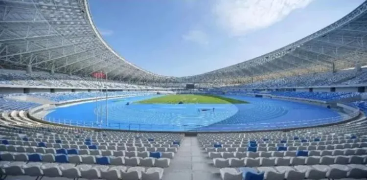 Стадион на Спортски Центар за дизајн на челик